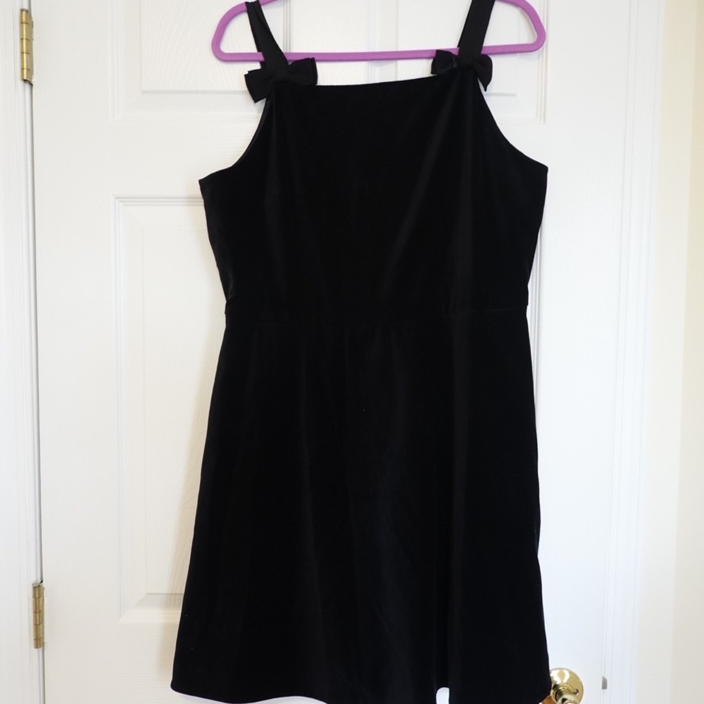 Ted Baker Velvet Bow Shoulder Cocktail dress — Ted Sz 5, US Sz 12